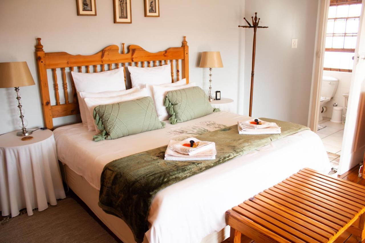 Bed and Breakfast De Oude Yotclub Oudtshoorn Exterior foto