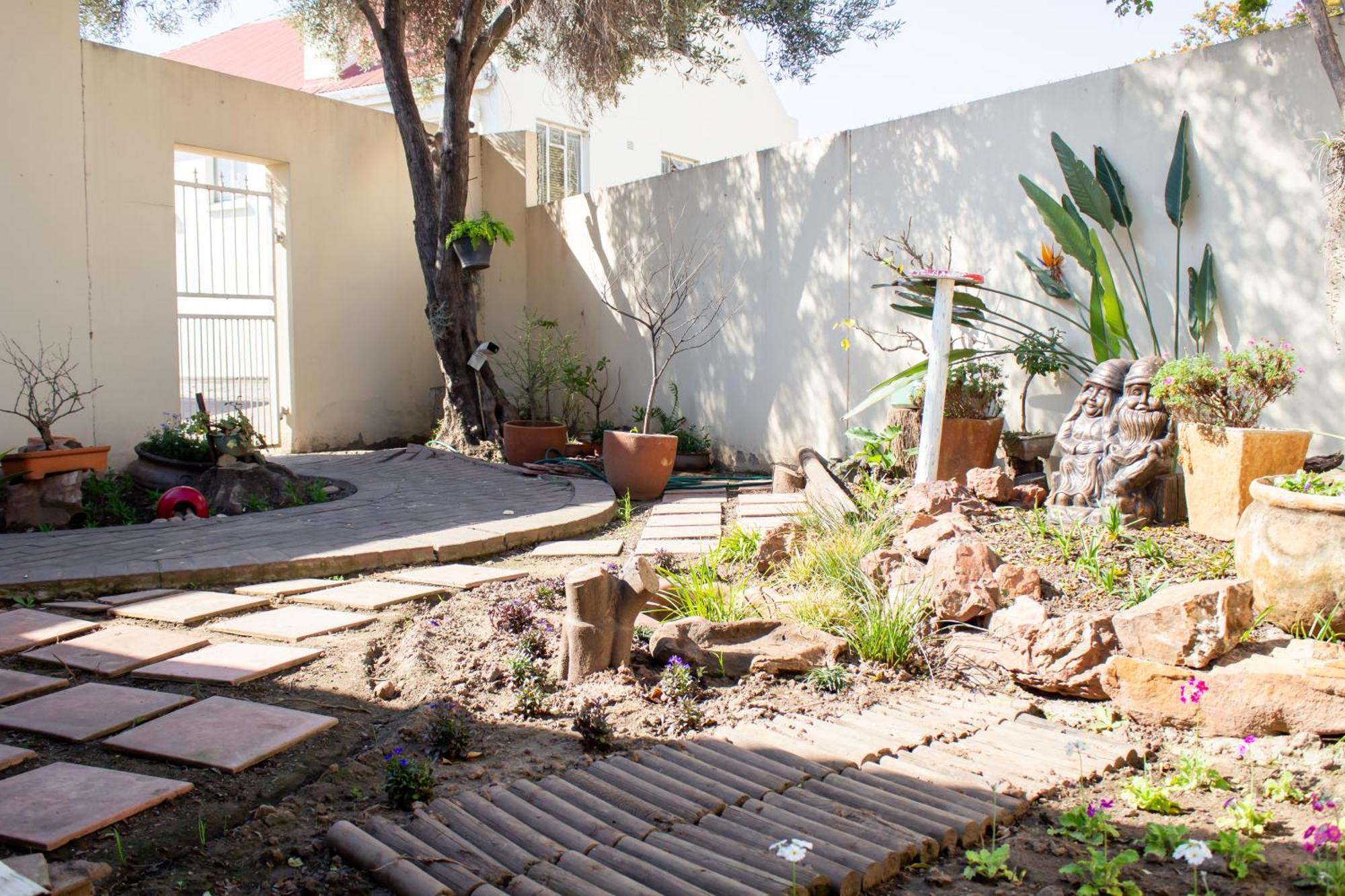 Bed and Breakfast De Oude Yotclub Oudtshoorn Exterior foto